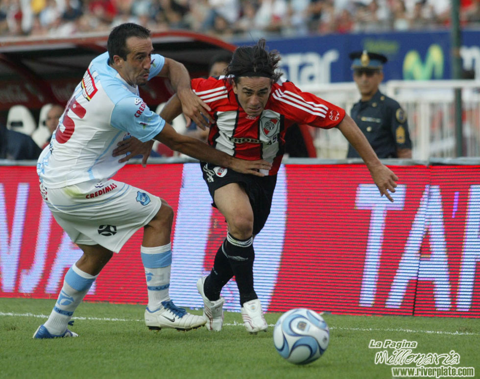 River Plate vs Gimnasia Jujuy (CL 2008) 8
