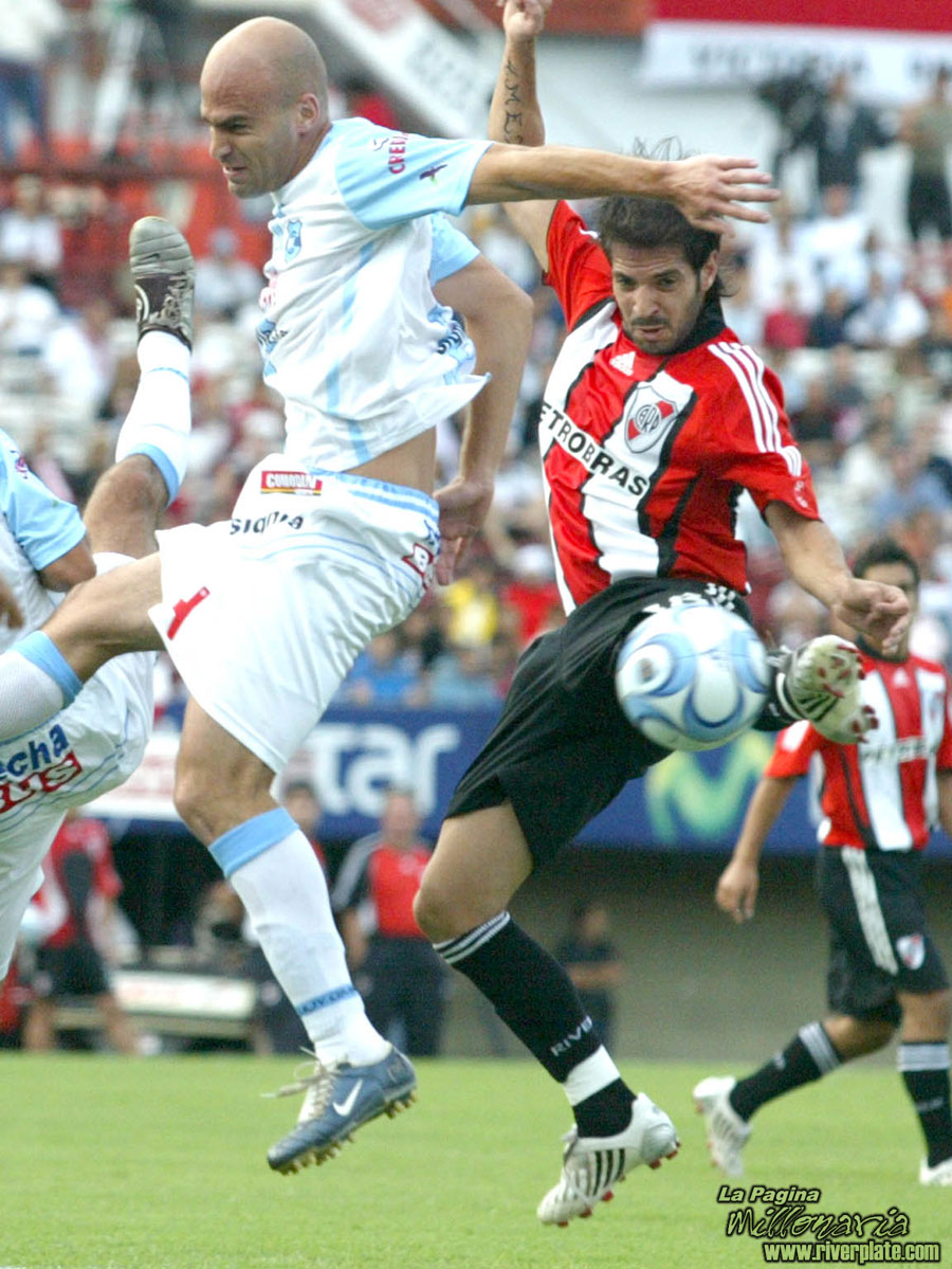 River Plate vs Gimnasia Jujuy (CL 2008) 17