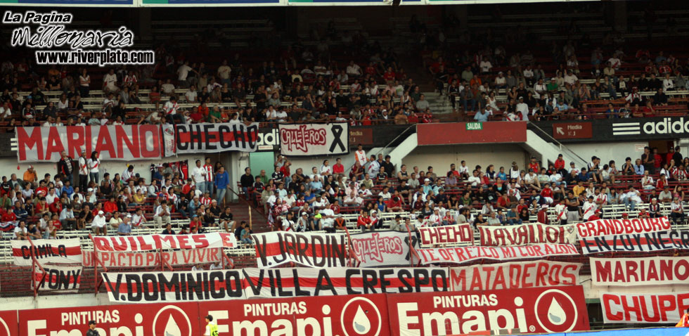 River Plate vs Gimnasia Jujuy (CL 2008) 18