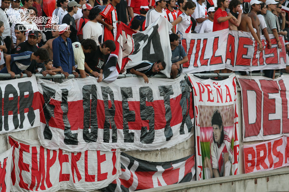 Estudiantes vs River Plate (CL 2008) 16