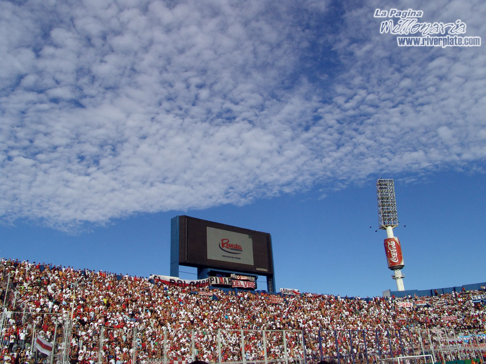 River Plate vs Arsenal (CL 2008) 9