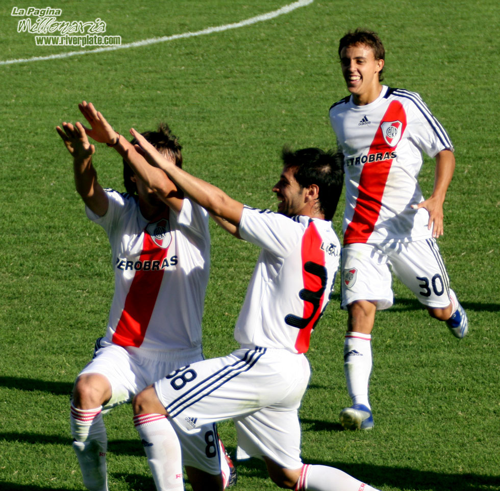 River Plate vs Arsenal (CL 2008) 12