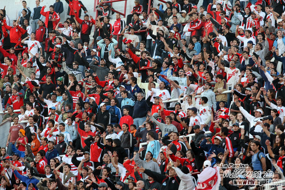 River Plate vs Gimnasia LP (CL 2008) 17