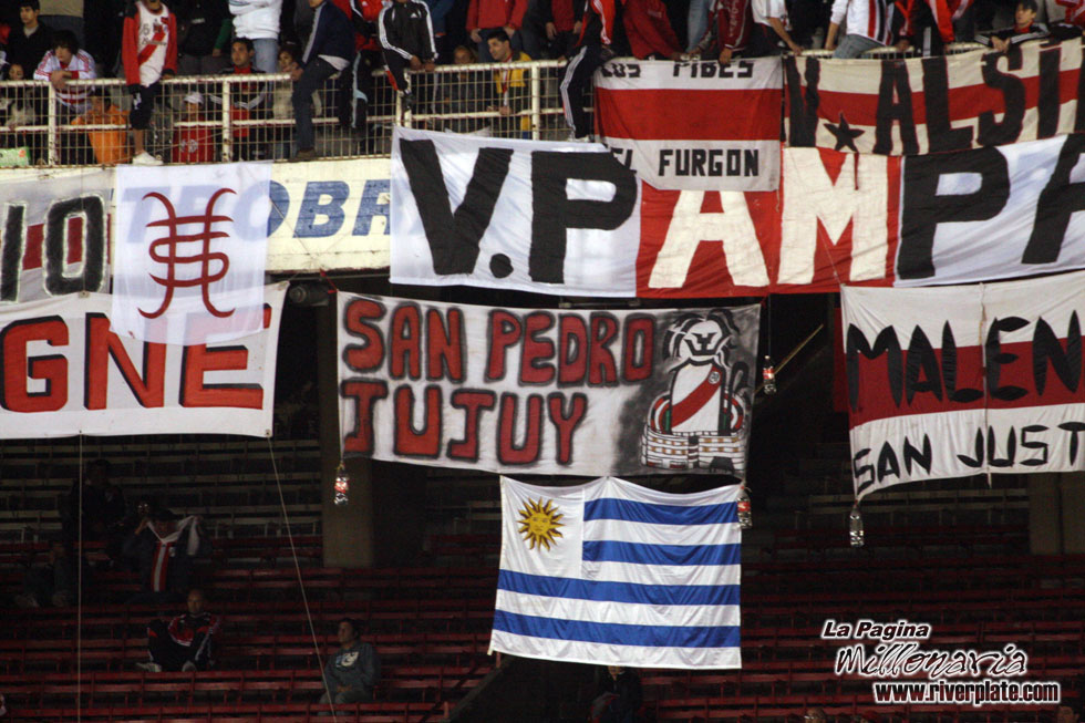 River Plate vs Gimnasia LP (CL 2008) 22