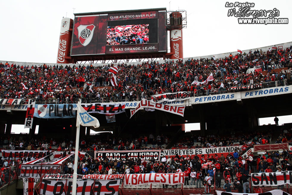 River Plate vs Huracan (CL 2008) 17