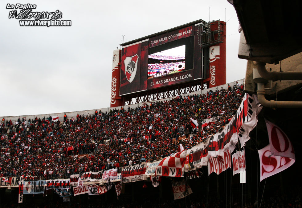 River Plate vs Huracan (CL 2008) 22