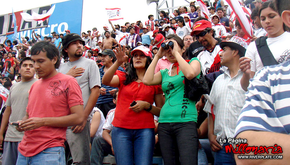 Gimnasia Jujuy vs River Plate (AP 2008) 5