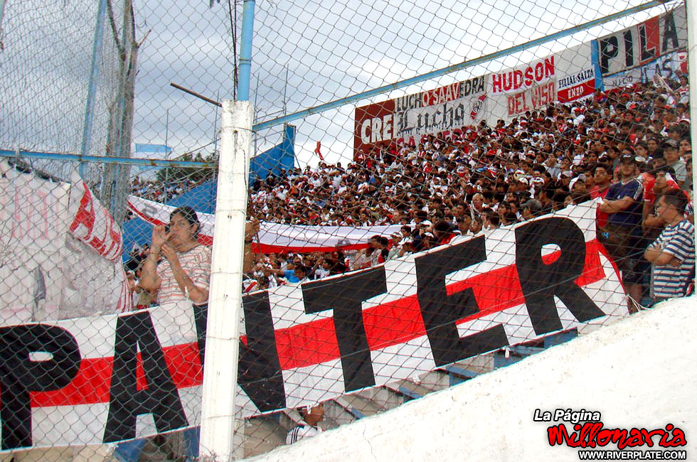 Gimnasia Jujuy vs River Plate (AP 2008) 3