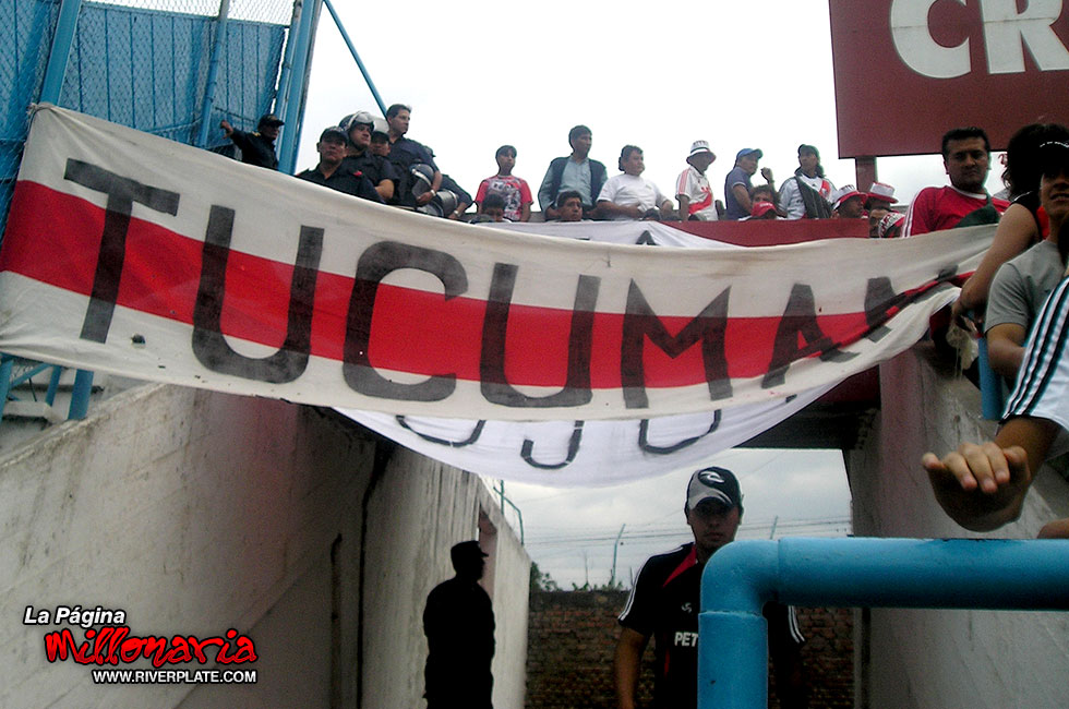 Gimnasia Jujuy vs River Plate (AP 2008) 4