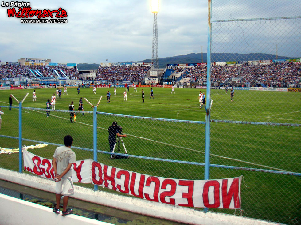 Gimnasia Jujuy vs River Plate (AP 2008) 13