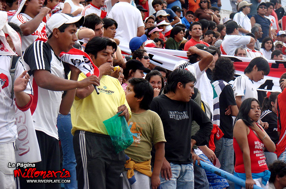 Gimnasia Jujuy vs River Plate (AP 2008) 12