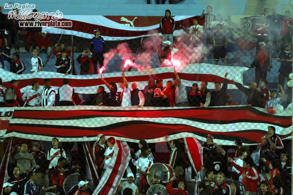 Defensor Sporting vs River Plate (SUD 08) 16
