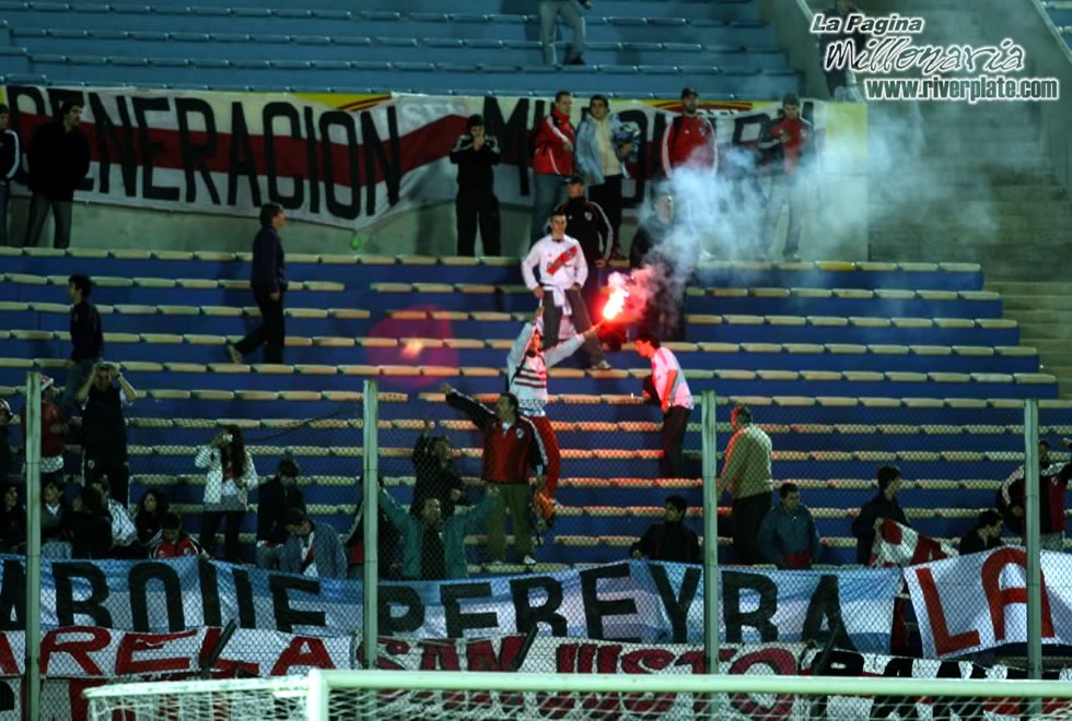 Defensor Sporting vs River Plate (SUD 08) 17
