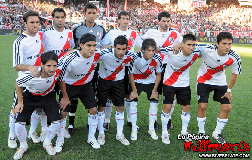 Independiente vs River (AP 2008) 5