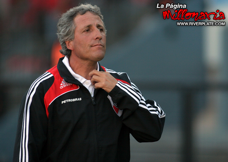 Independiente vs River (AP 2008) 7