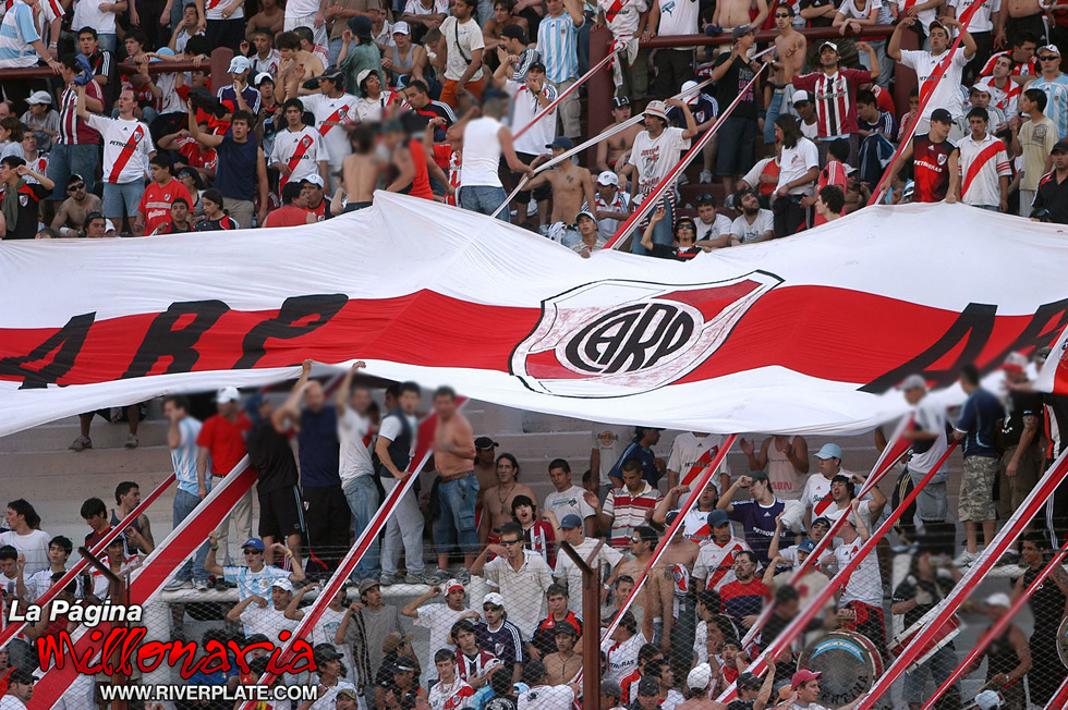 Lanus vs River Plate (AP 2008) 5
