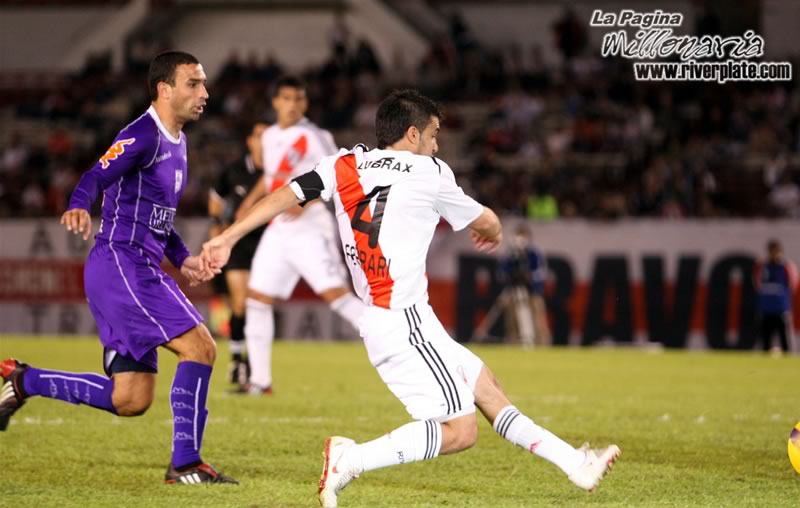River Plate vs Defensor Sporting (SUD 08) 3