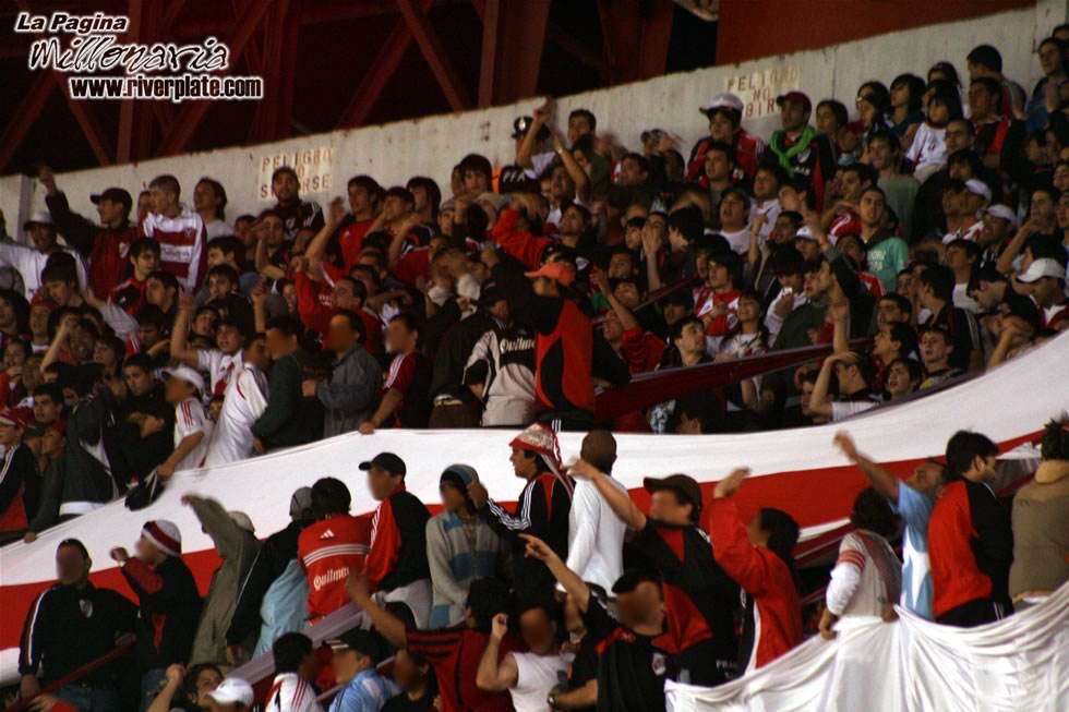 River Plate vs Defensor Sporting (SUD 08) 21