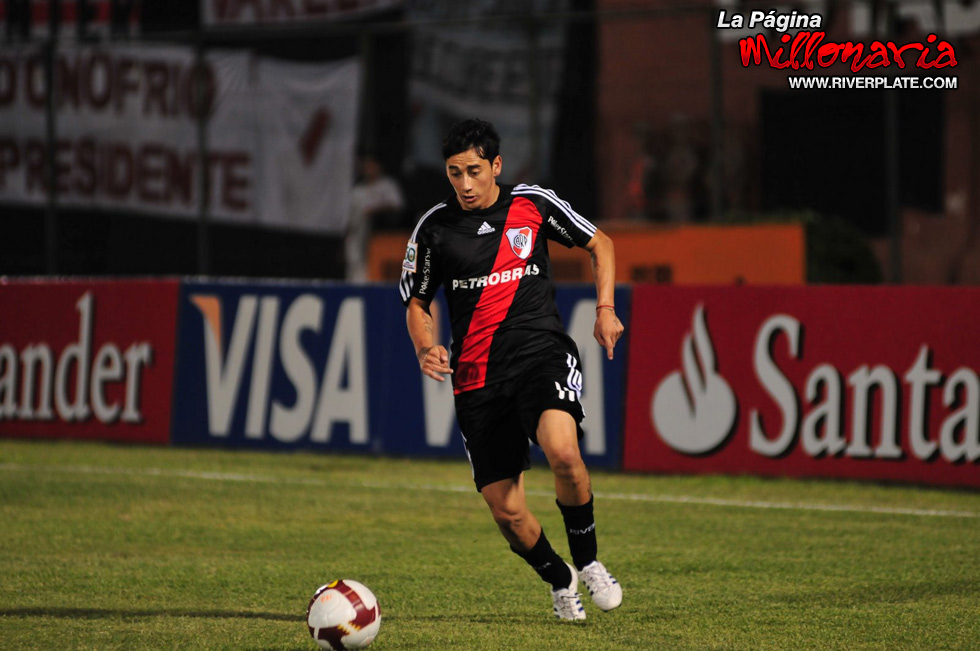Nacional (PAR) vs River Plate (LIB 2009) 9