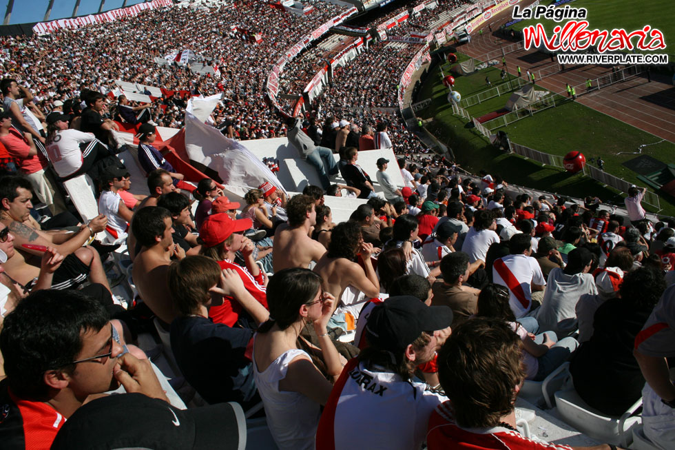 River Plate vs Colón (AP 2009) 14