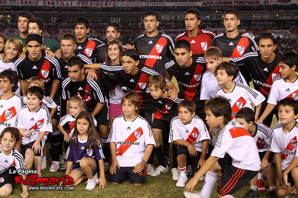 River Plate vs Gimnasia LP (CL 2009) 3