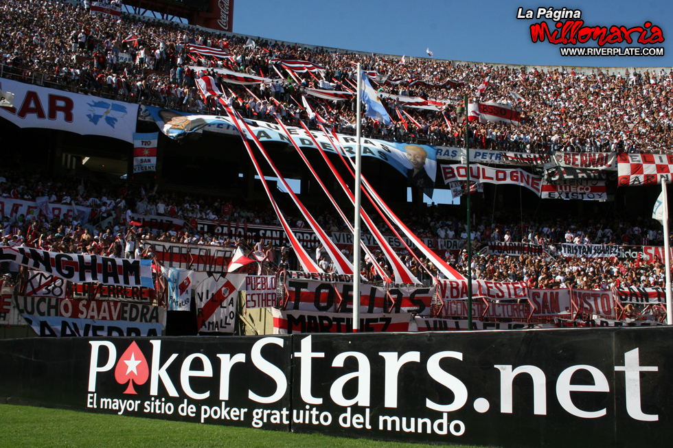 River Plate vs Arsenal (CL 2009) 11