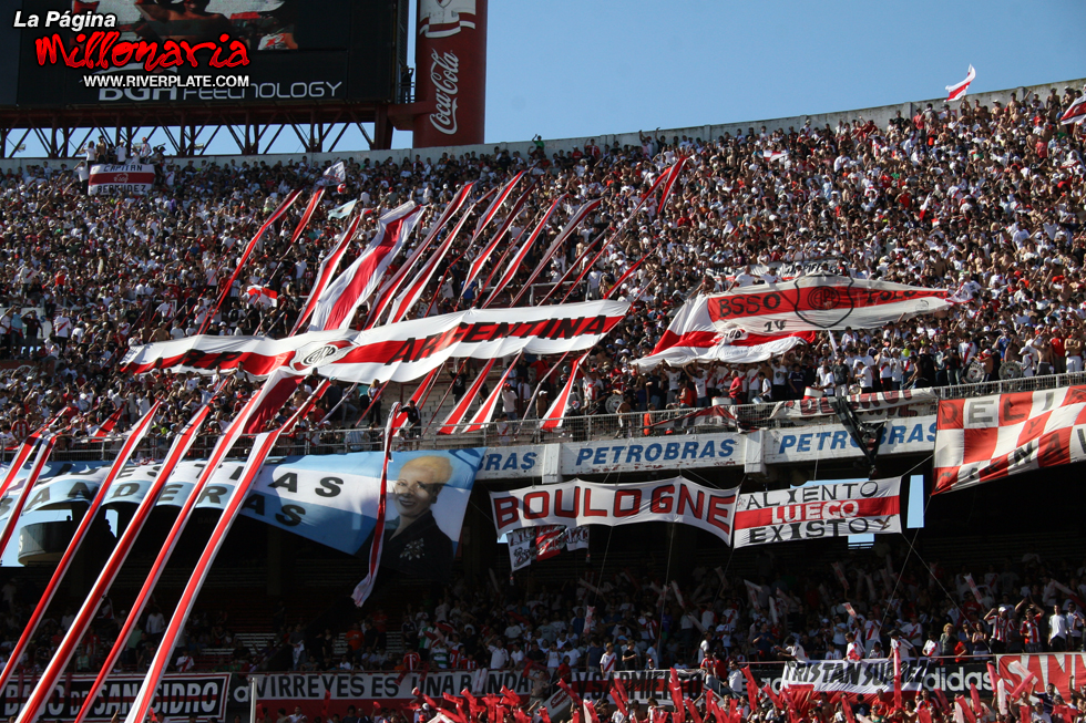 River Plate vs Arsenal (CL 2009) 12