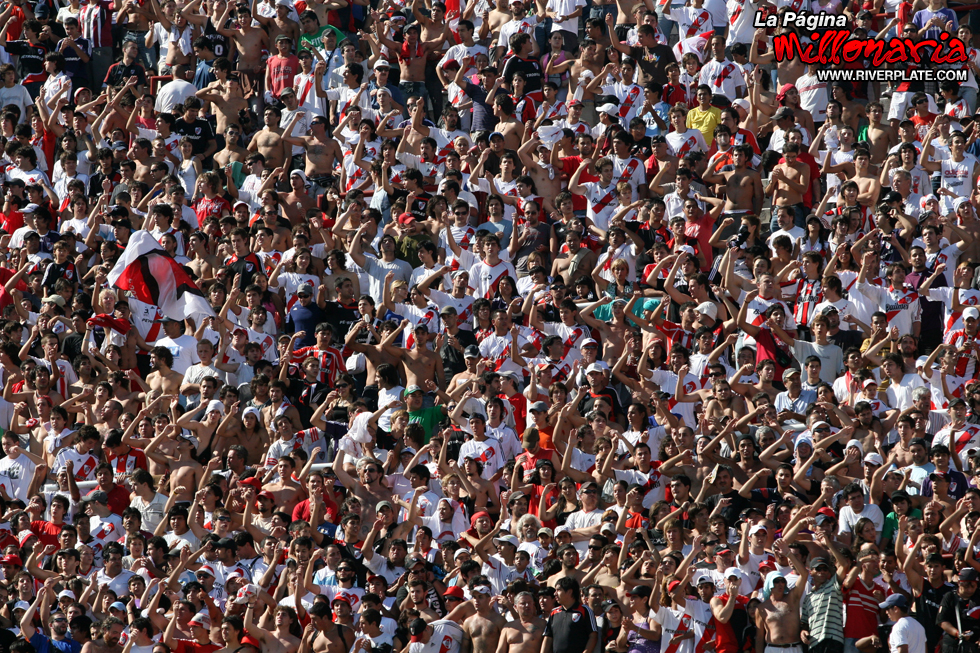 River Plate vs Arsenal (CL 2009) 19