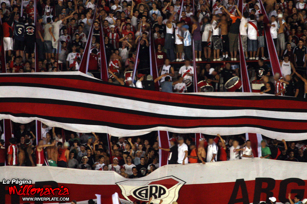 River Plate vs Gimnasia LP (CL 2009) 15