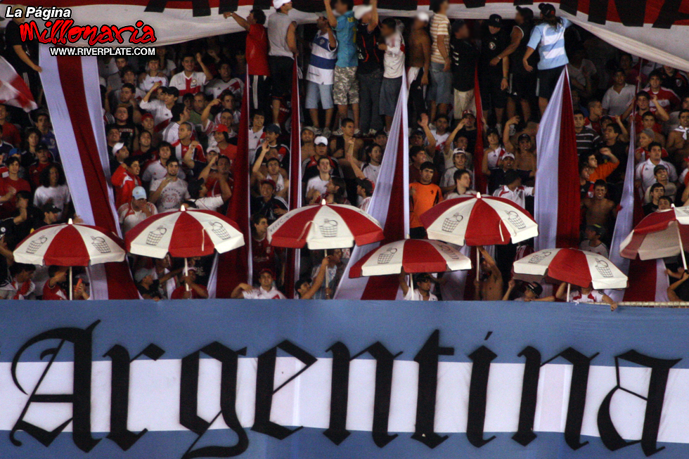 River Plate vs Gimnasia LP (CL 2009) 16