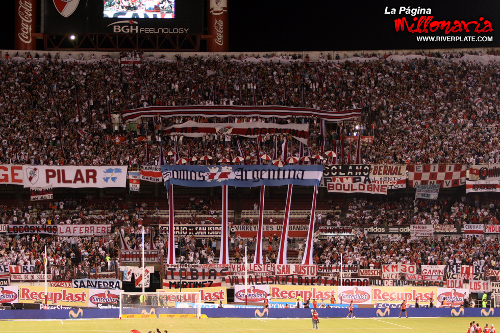 River Plate vs Gimnasia LP (CL 2009) 23