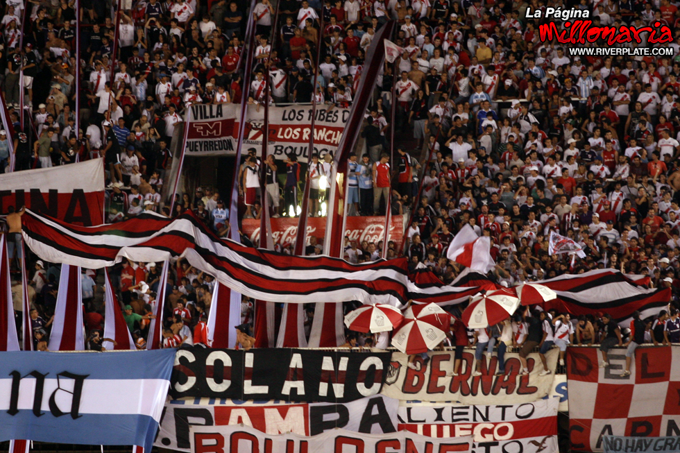 River Plate vs Gimnasia LP (CL 2009) 39