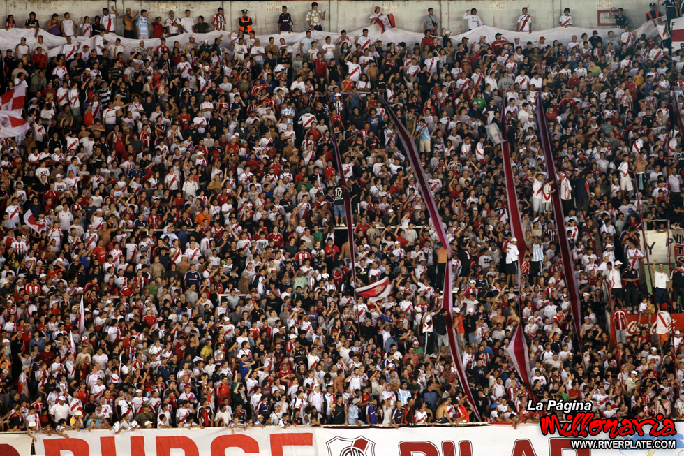 River Plate vs Gimnasia LP (CL 2009) 36