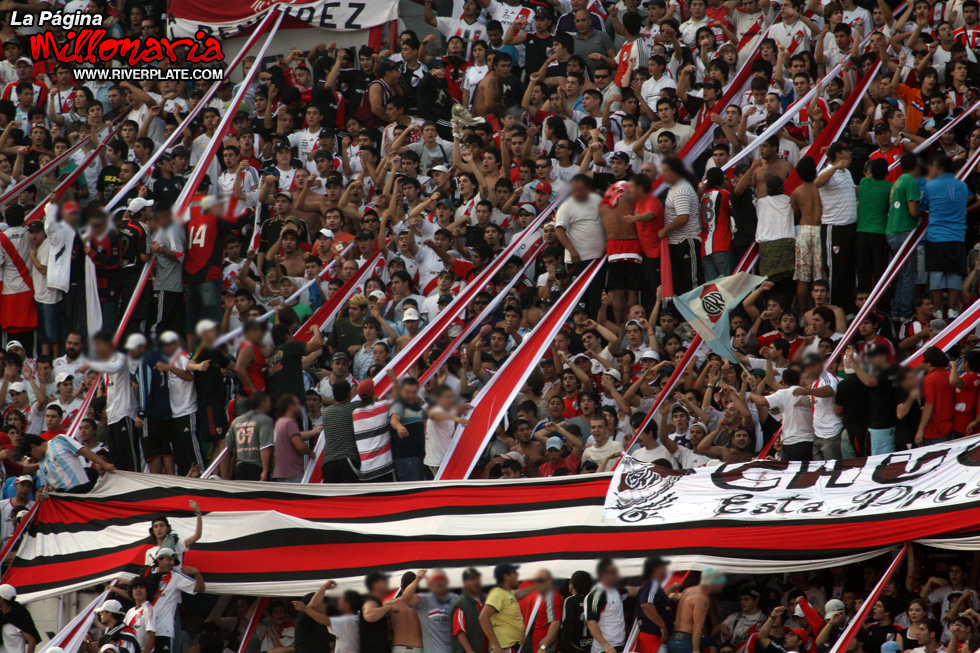 River Plate vs Independiente (CL 2009) 17