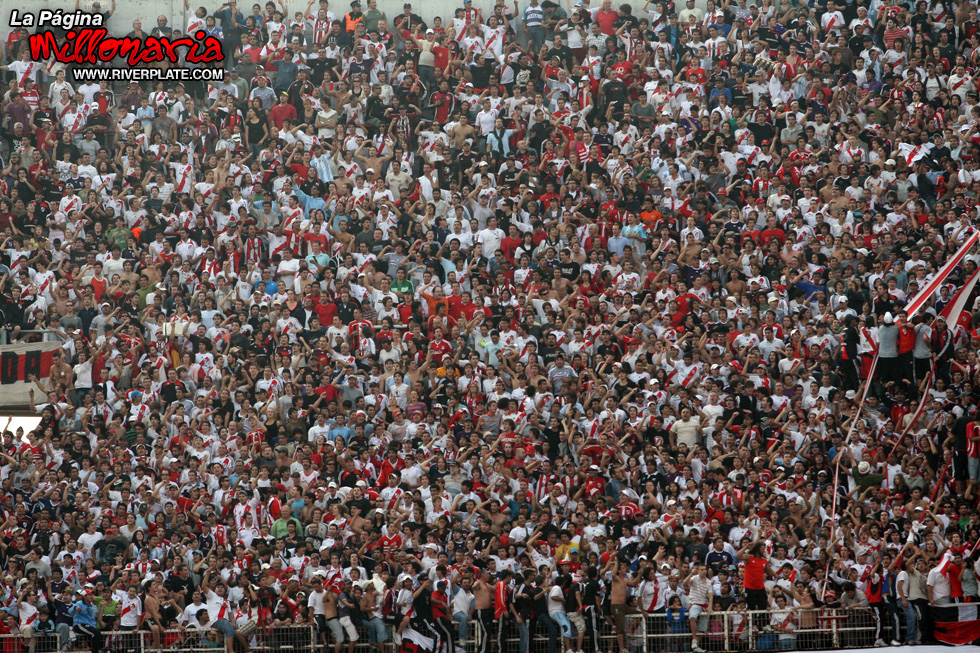 River Plate vs Independiente (CL 2009) 32