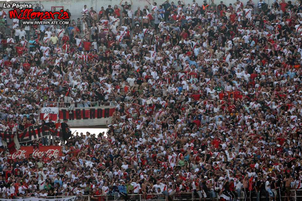 River Plate vs Independiente (CL 2009) 33