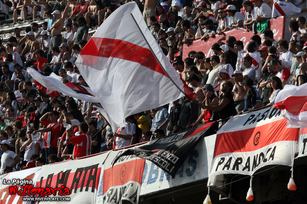 River Plate vs Independiente (CL 2009) 35