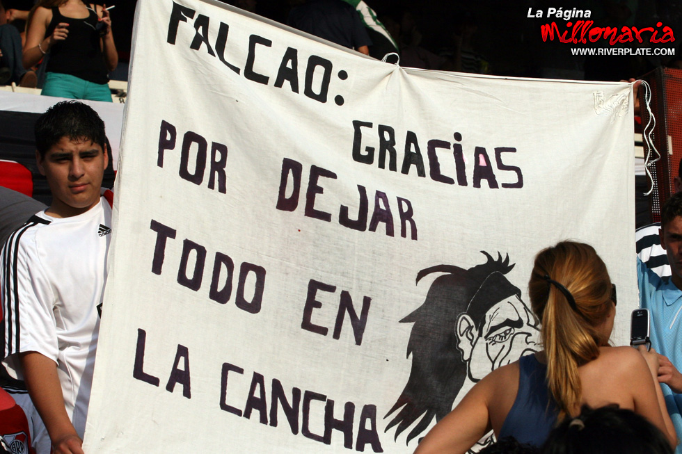 River Plate vs Independiente (CL 2009) 37
