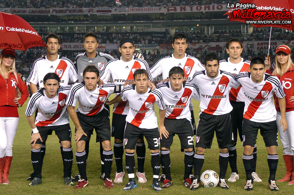 River Plate vs Lanús (CL 2009) 5
