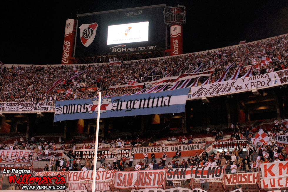 River Plate vs Lanús (CL 2009) 8