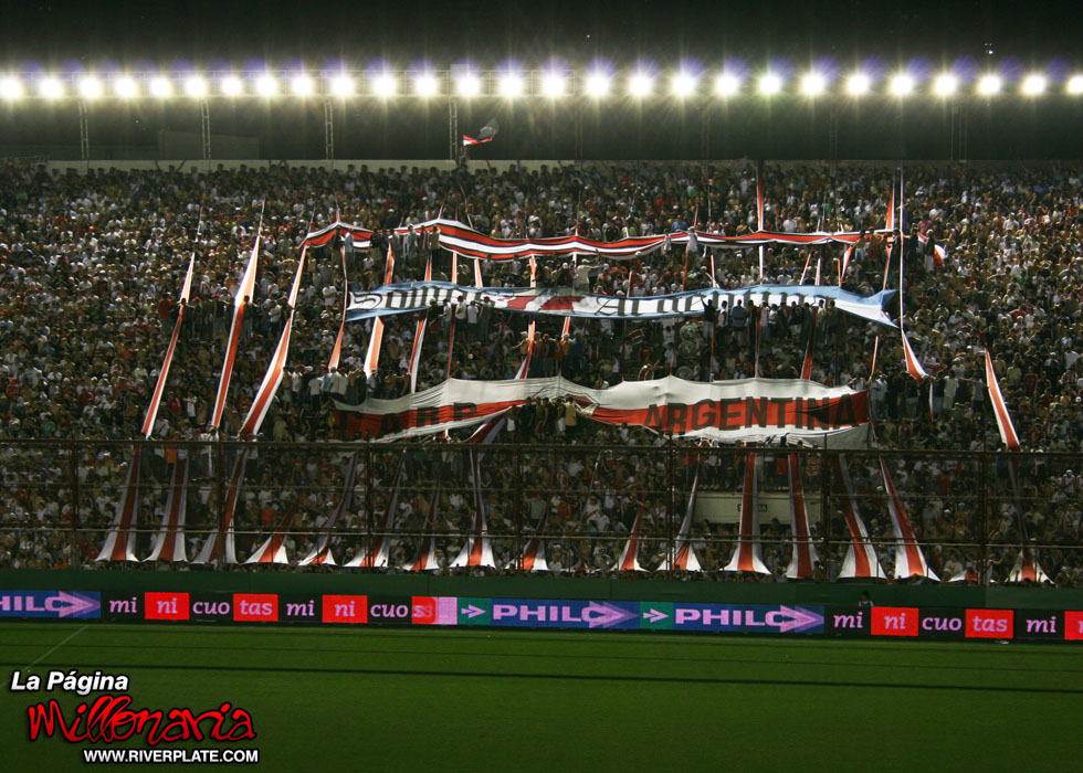 Argentinos Jrs vs River Plate (AP 2009) 22