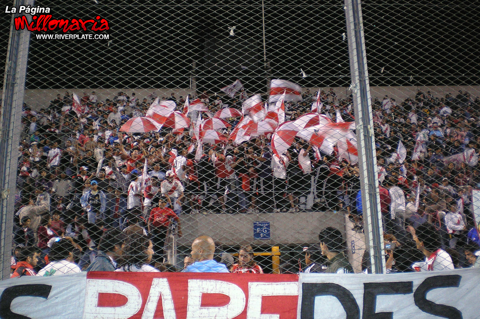 River vs Independiente (Beneficio - Salta 2009) 4