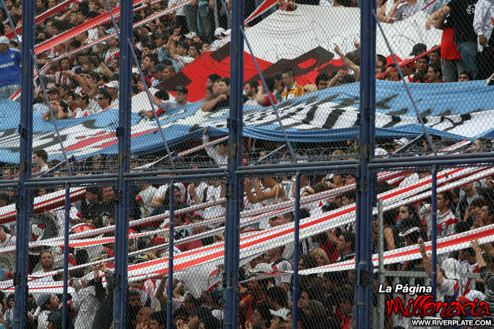 Velez Sarsfield vs River Plate (AP 2009) 11