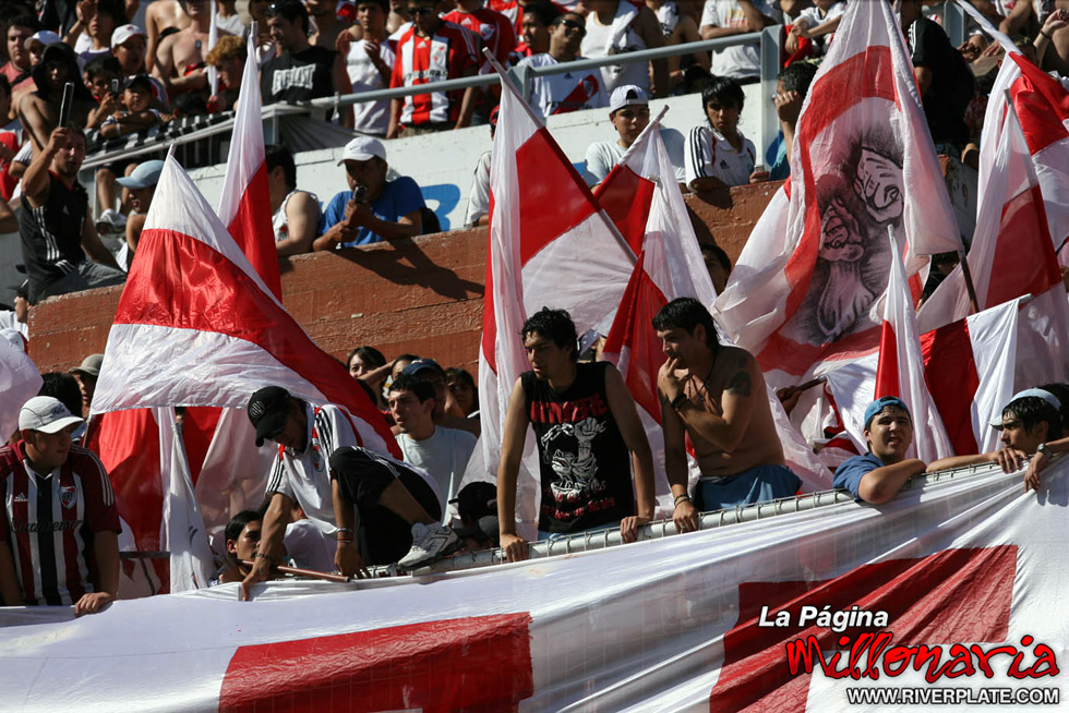 River Plate vs Argentinos Jrs (AP 2008) 8