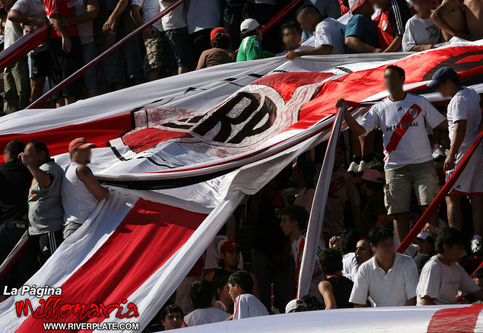River Plate vs Argentinos Jrs (AP 2008) 10