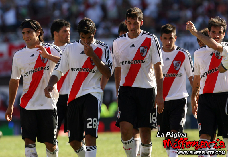 River Plate vs Argentinos Jrs (AP 2008) 6