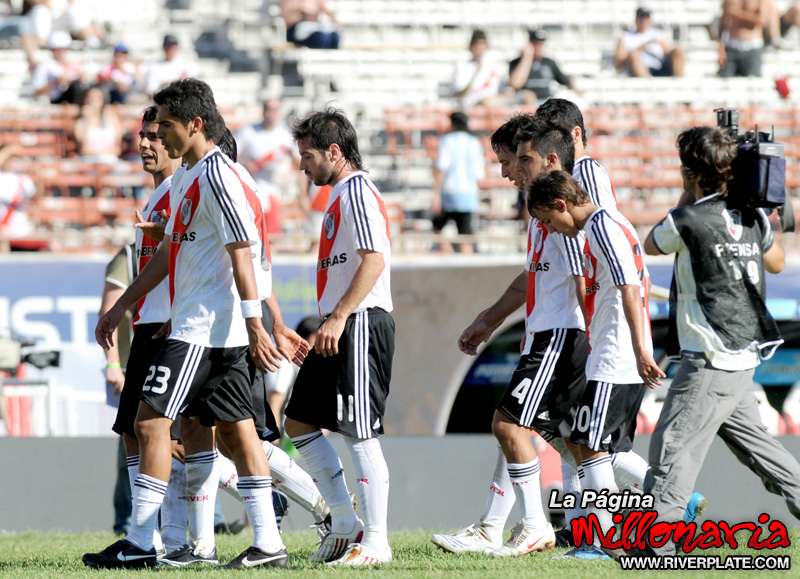 River Plate vs Argentinos Jrs (AP 2008) 3