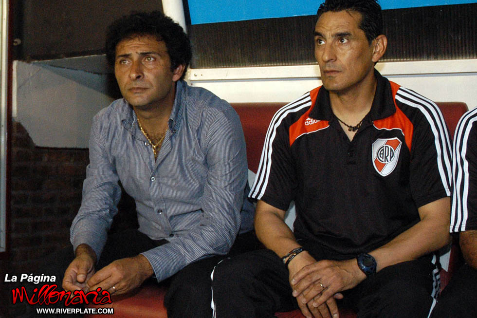 Argentinos Jrs vs River Plate (AP 2009) 8