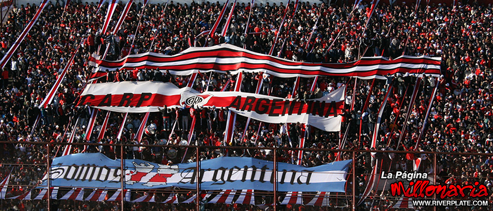 Argentinos Jrs vs River Plate (CL 2009) 10