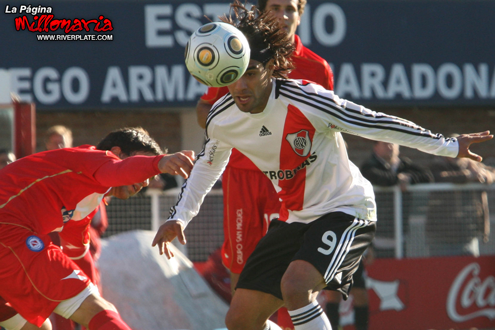 Argentinos Jrs vs River Plate (CL 2009) 1